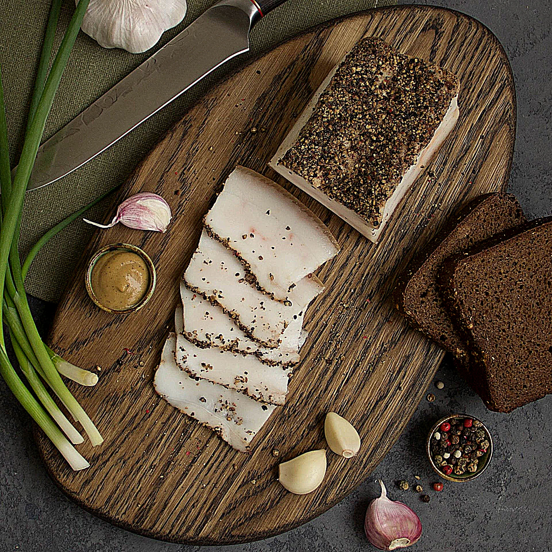 Сало "Домашнее" с перцем свиное